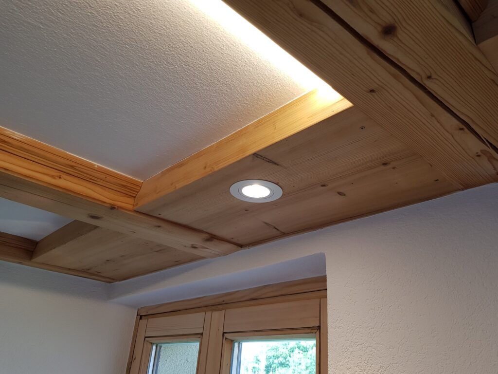 Wooddesign_Holzleuchten_LED-Beleuchtung_Licht_Indirekte Beleuchtung_Direkte Beleuchtung_Holzdesign (26)-min